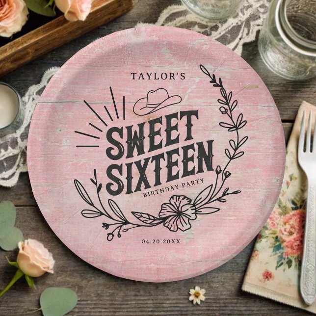 Prato De Papel Rapariga Rosa Rústica, Floral Doce Sessenta Aniver (Rustic pink cowgirl sweet sixteen paper plate with floral design and vintage wood background.)