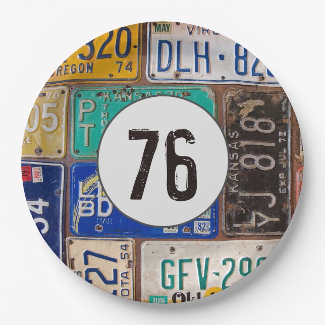 Prato De Papel Rusty License Plates 76º aniversário (Frente)