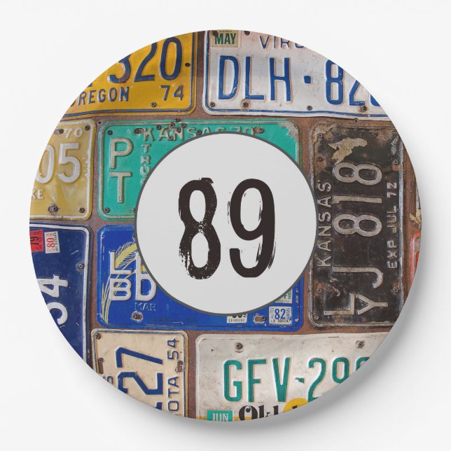 Prato De Papel Rusty License Plates 89º aniversário (Frente)