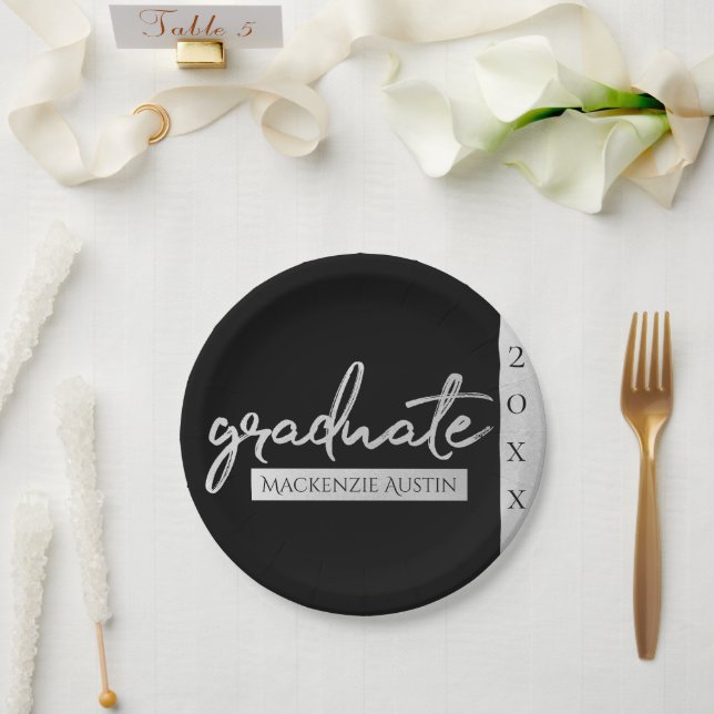 Prato De Papel Script do Formando Silver | Trendy Faux Metálico (Casamento)
