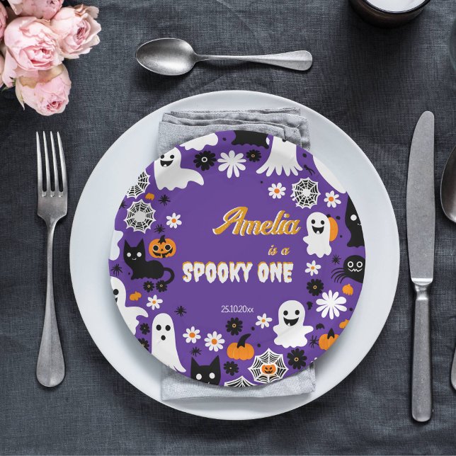 Prato De Papel Sppoky 1, manivela de aniversário do Halloween ret (Halloween spooky one party plates purple groovy retro daisies cute ghosts black cat)
