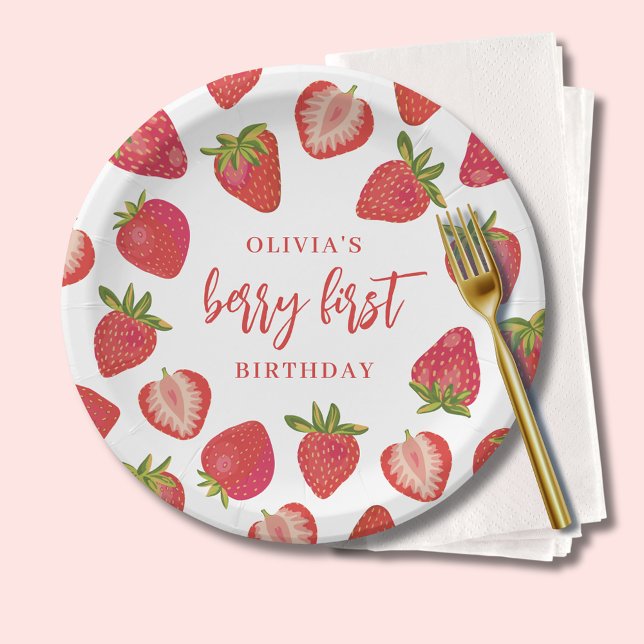 Prato De Papel Strawberry Berry First Girls Personalizou Aniversá (Strawberry berry first birthday paper plates and matching party decor.)