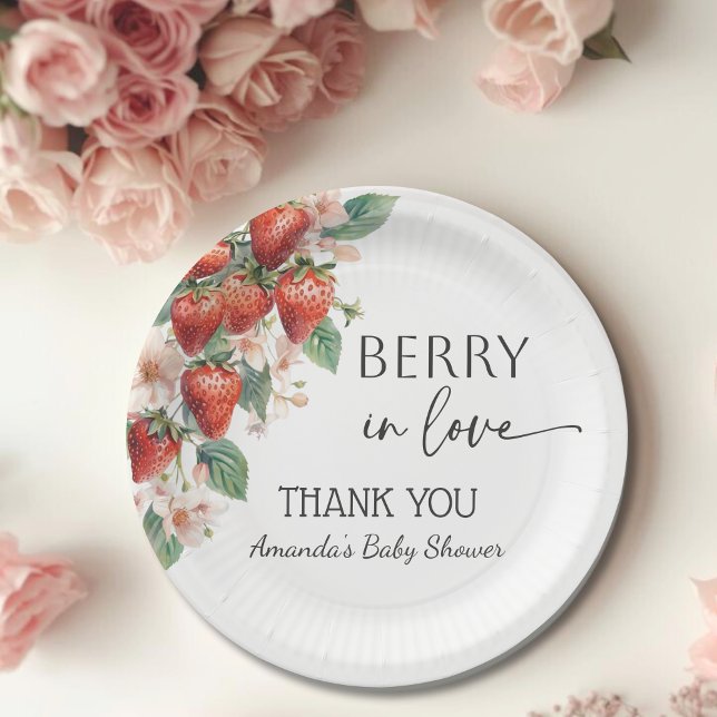 Prato De Papel Sweet Berry in Love Strawberry Bridal Shower (Criador carregado)