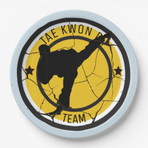 Prato De Papel Tae Kwon DoSilhouette do lutador Tae Kwon Do.