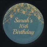 Prato De Papel Teal Dourado String Lights Girl's 16th Birthday<br><div class="desc">Lindo e elegante pratos de 16.ª festa de aniversário para meninas em uma chaleira profunda e corajosa com lamparinas de ouro reluzentes e espumantes. Estas placas de papel combinam com o nosso Teal com a coleção de festas de aniversário Dourada das luzes de cordas. Texto, fontes e texto são completamente...</div>