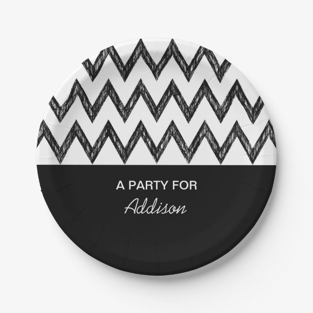 Prato De Papel Trendy Pencil Black and White Chevron com nome (Frente)