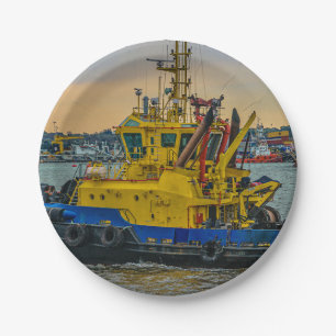 Prato De Papel Tugboat navegando no rio, montevideo, uruguai