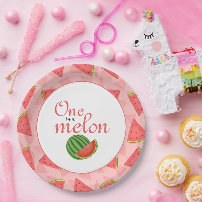 Prato De Papel Um Em Uma Melancia Do Partido Do Melão primeiro an (Festa)
