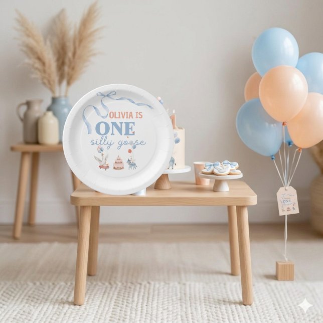 Prato De Papel Um Ganso Tolo Aniversário de 1 ano Azul Rosa Paste (​Make her 1st birthday unforgettable with these adorable "One Silly Goose" plates. Shop the magic!)