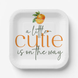 Prato De Papel Uma Pequena Cutie Está No Caminho Das Pratas