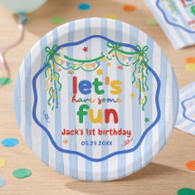 Vamos ter algumas placas de papel de aniversário d