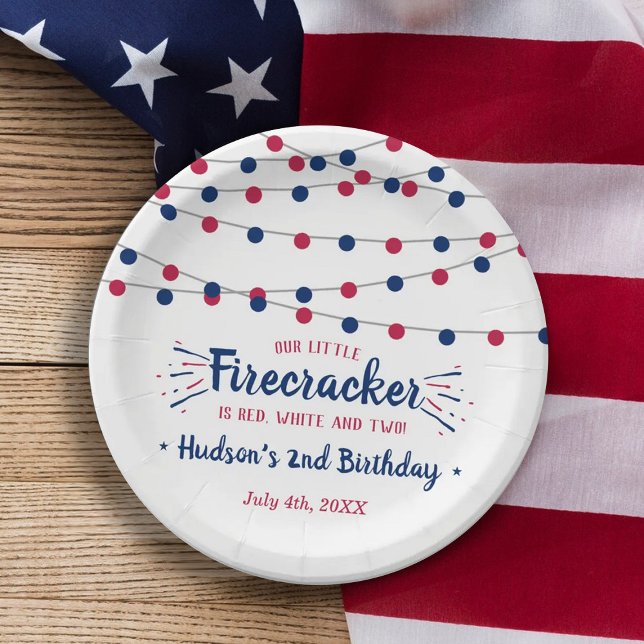 Prato De Papel Vermelho, Branco e Dois! segundo aniversário De 4  (Criador carregado)