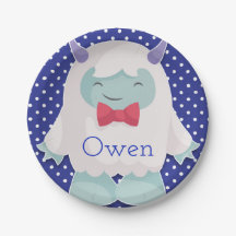 Yeti ao Celebrar Rapazes Abomináveis Snowman Anive