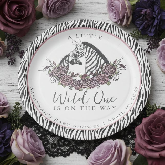 Prato De Papel Zebra Safari Baby Shower Little Wild One Party (A Little Wild One Is On The Way Zebra Baby Shower Paper Plates for Mother to Be. Gothic Pink Roses)