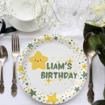 Pratos de festas de crianças sobre o tema da estre