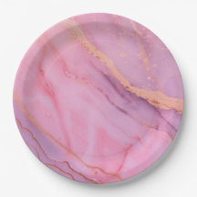 Pratos de papel cor de rosa