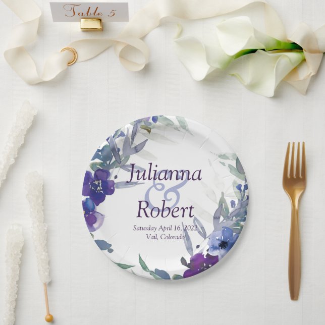 Pratos de papel para casamento com aguarela roxa e (Casamento)