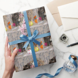 Presente Buffington e o papel de embrulhamento de Páscoas d