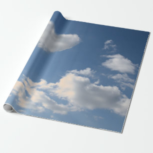 PRESENTE CORAÇÃO DE PAPEL EM BRUTO COM NUVEM EM PELE AZUL