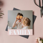Presente de Foto da Família Rosa Moderno Pastel<br><div class="desc">Presente de Foto da Família Rosa Moderno Pastel</div>