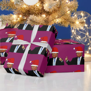 PRESENTE DONALD TRUMP VESTINDO PAPEL DE EMBALAGEM SANTA HAT