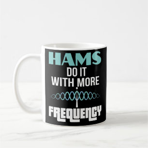 Presente engraçado da caneca de café do operador