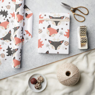 Presente Escândalo de Natal animais que embrulham papel