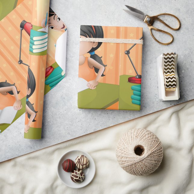 Presente Menina Trabalhando Em Papel De Envolvimento Na Mes (Artesanato)