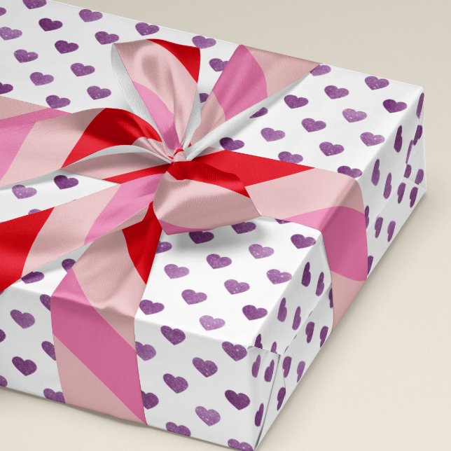 Presente Papel de enrolamento púrpura, brilhante, fino, de  (small faux glitter purple heart patterned gift wrap for Valentine's Day or a girly celebration)