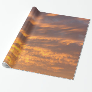 Presente Papel de envolvimento das nuvens do por do sol
