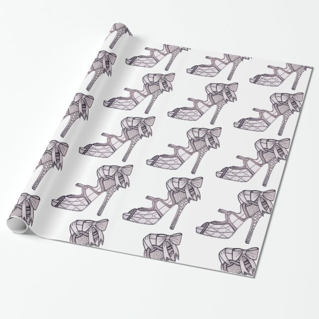 Presente Papel de envolvimento Strappy do salto alto (Desenrolado)