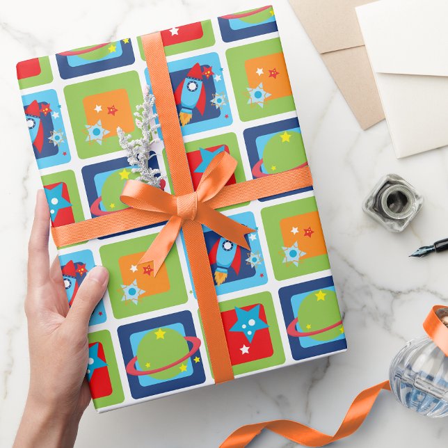 Presente Papel de mola para foguetes e planetas (Outer Space Rocket & Planet Wrapping Paper in Orange, Green, Red and Blue)