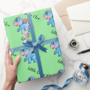 Presente Pequeno Dino no caminho do papel de enrolar do Chá