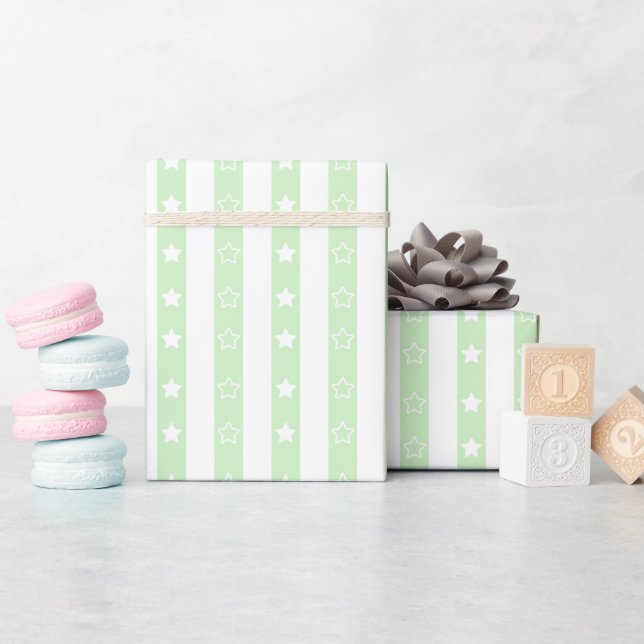 Presente Rolha de papel verde de padrão estelar riscado (Chá de bebê)