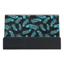 PRETO E BRANCO COM FOLHAS DE AQUA