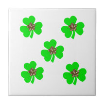 Primavera verde claro, trevas verdes claras para a