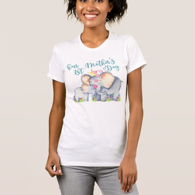 Primeira Mamãe e Camiseta Elefante para Bebês (First Mother's Day t-shirt with mommy and baby elephants)