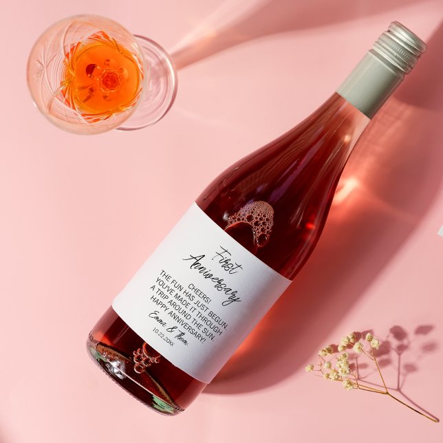 Primeiro Aniversário Para O Novo Contrato De Casal (Criador carregado)