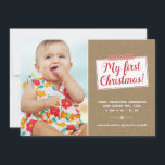 Primeiro Natal | Anúncio de nascimento de feriado<br><div class="desc">Um cartão com fotos de Natal bonito para o primeiro Natal do bebê. Este anúncio de nascimento apresenta um fundo de papel kraft,  fita adesiva e a frase "Meu primeiro Natal" escrita em bonito caligrafia vermelha. O design unisex trabalha para uma menina ou um bebê.</div>