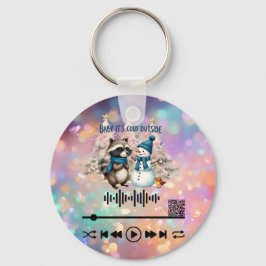 Procure por vídeo, Chaveiro de "Frio fora"