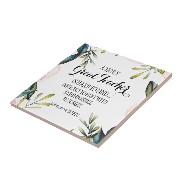 Professora abandonando script de presentes para ap (Lateral)