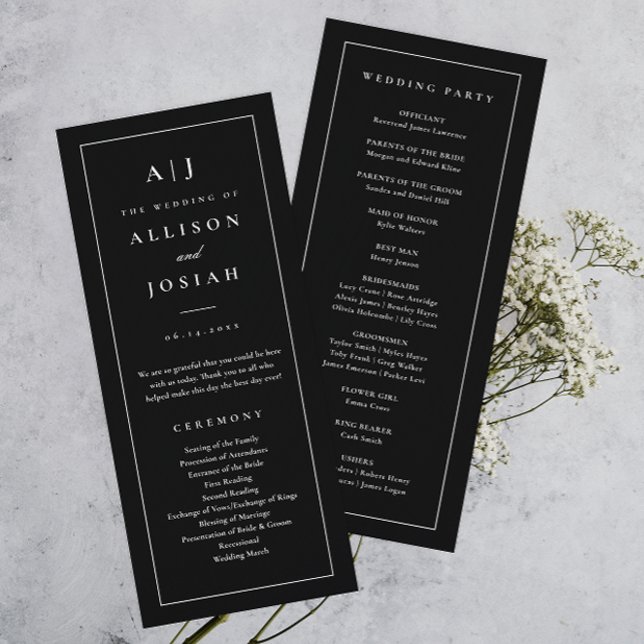 Programa Casamento Preto e Branco com Monograma Elegante (Elegant monogram black and white simple typographic wedding program.)