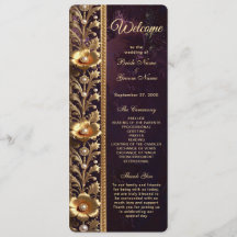 Programa de Casamento com Ornamento Floral Dourado