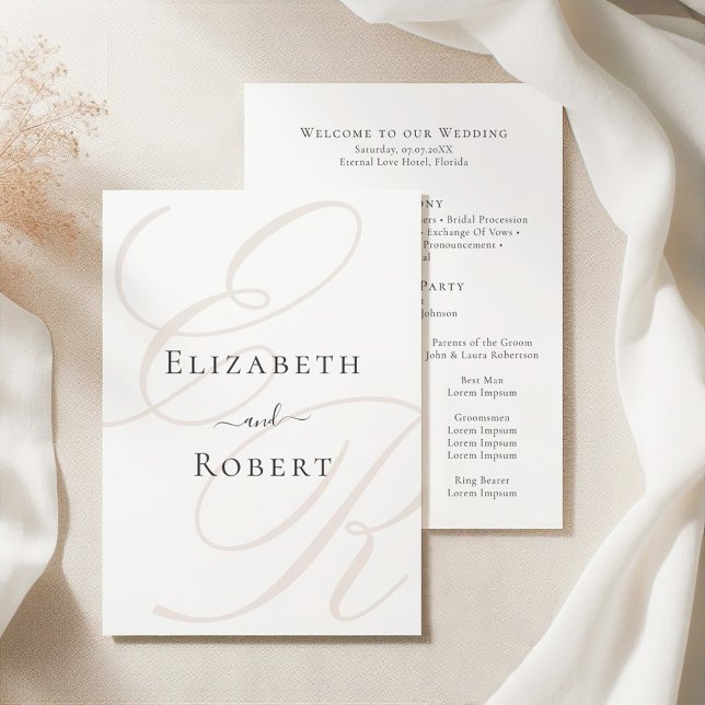 Programa de Casamento de Beige Monogramas Minimali (Elegant Minimalist Beige Monogram Wedding Program on an elegant white silky tableclothes)