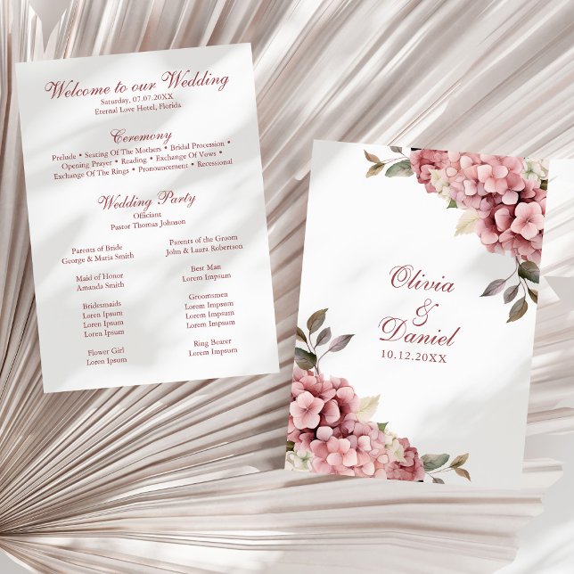 Programa de Casamento de Rosa Hídrangea Modern Dus (Modern Dusty Rose Hydrangea Wedding Program on a sunny neutral dry palm leaf.)