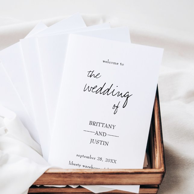 Programa de Casamento Dobrado de Script Elegante B (Elegant, folded wedding program with modern,calligraphy script in neutral, black and white.)