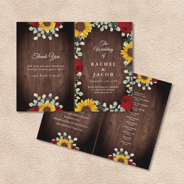 Programa de Casamentos Dobrados Russos Rosas verme (Rustic Sunflowers Red Roses and Eucalyptus Greenery on Dark Wood Folded Wedding Program)