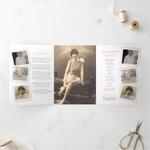 Programa de serviços funerários com rosa vermelho 