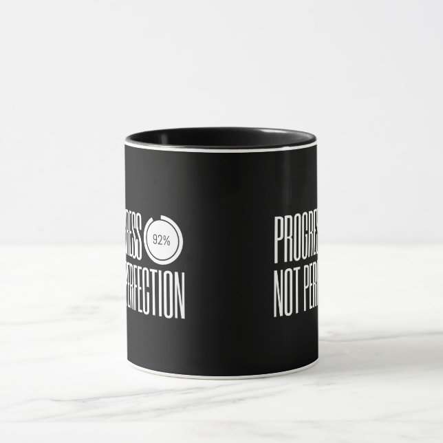 Progresso Não Perfeição — Caneca (Centro)