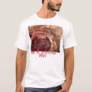 Prova da camisa dos Pugs do vampiro